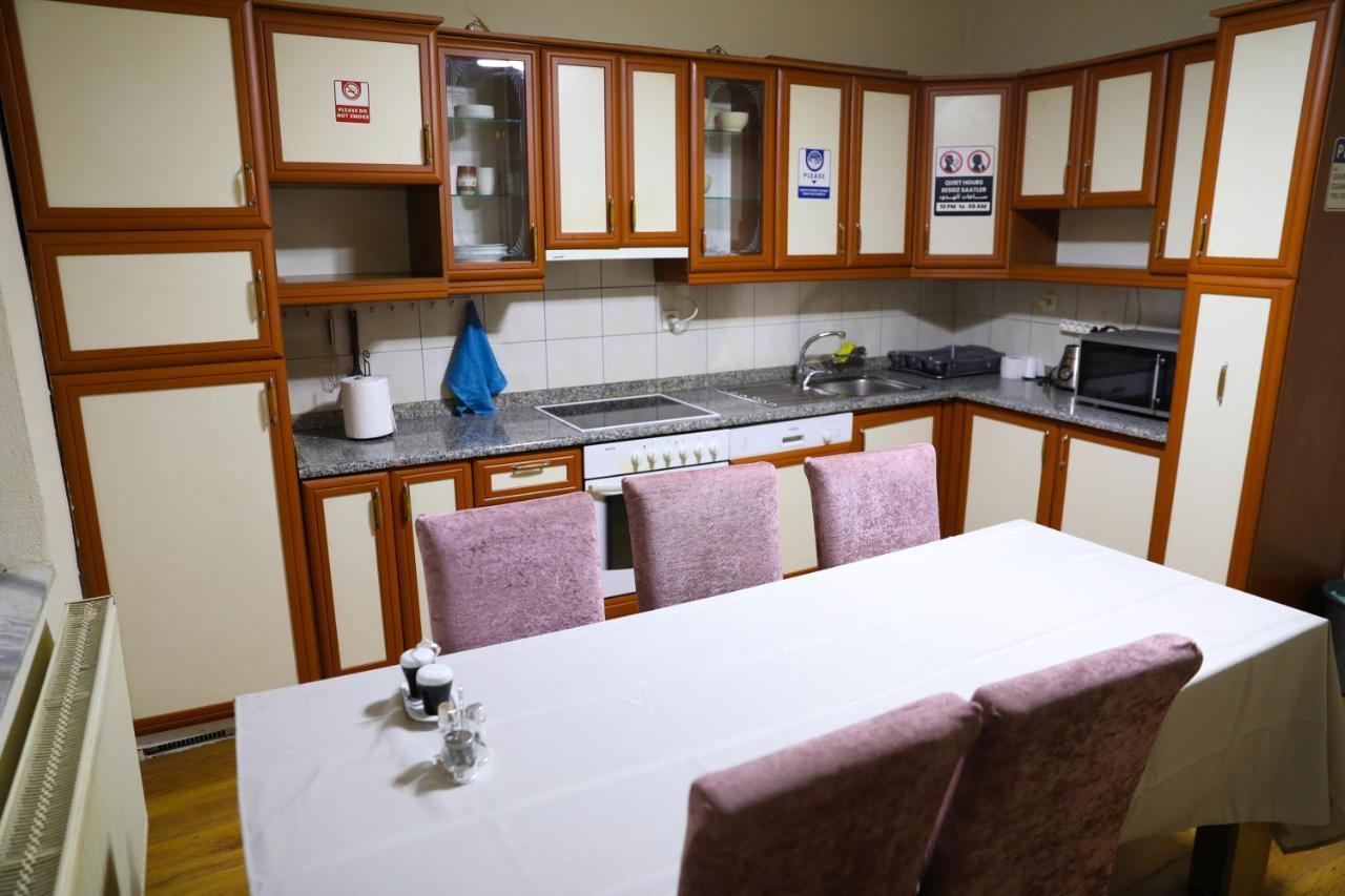 City Park Hostel Prishtinë Luaran gambar
