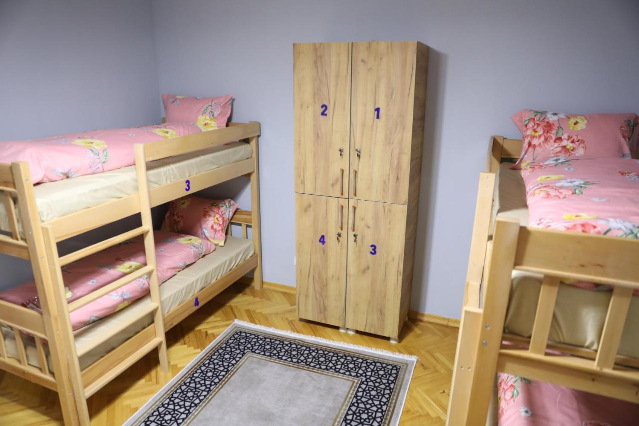 City Park Hostel Prishtinë Luaran gambar